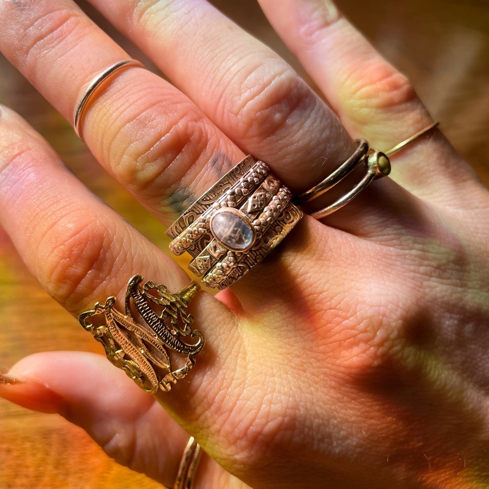 Sterling silver moonstone fidget spinner ring